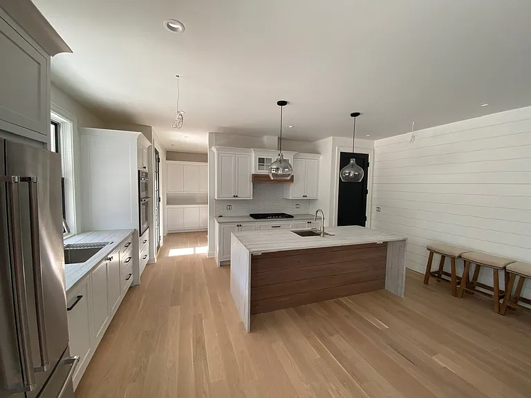 70-A N Menantic Rd — Photo 5