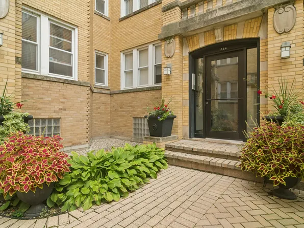 1336 W Estes Ave APT 2N, Chicago, IL 60626