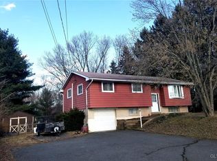 1123 Church St, East Greenville, PA 18041