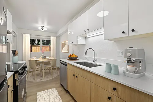 Olympic West Apartments Photo 1