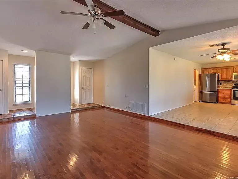 2604 W Hartford St — Photo 11