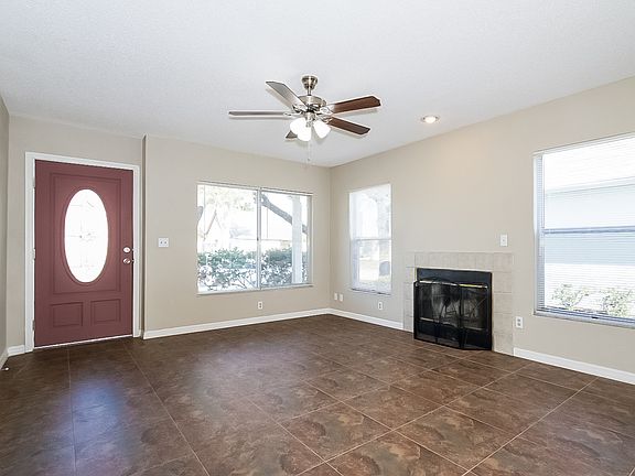 2nd image of 8610 Cottonway Ln