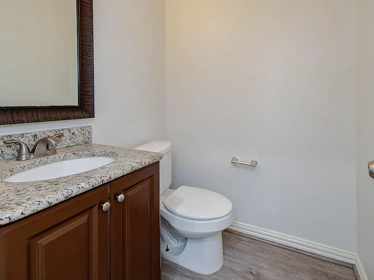 22314 Mosshall Ct — Photo 12