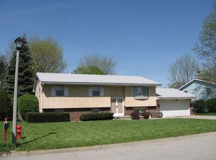 105 Rebecca Ln, Normal, IL 61761