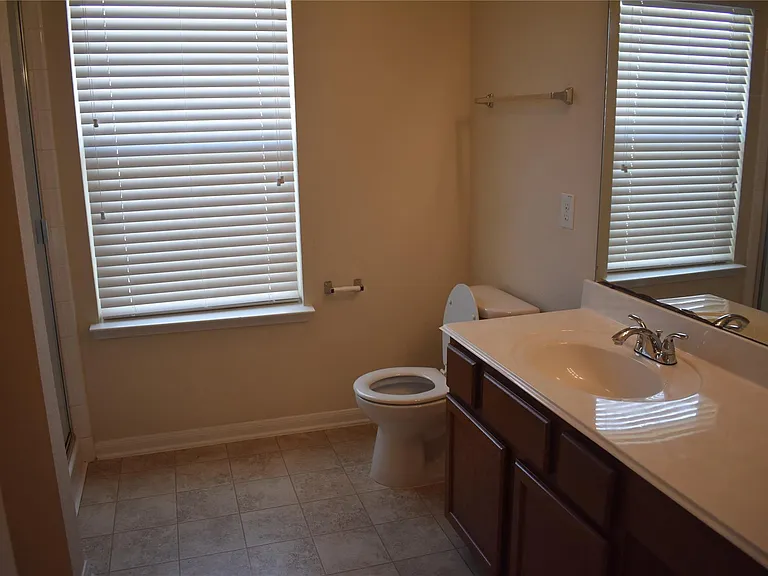 1747 Nichole Woods Dr — Photo 25