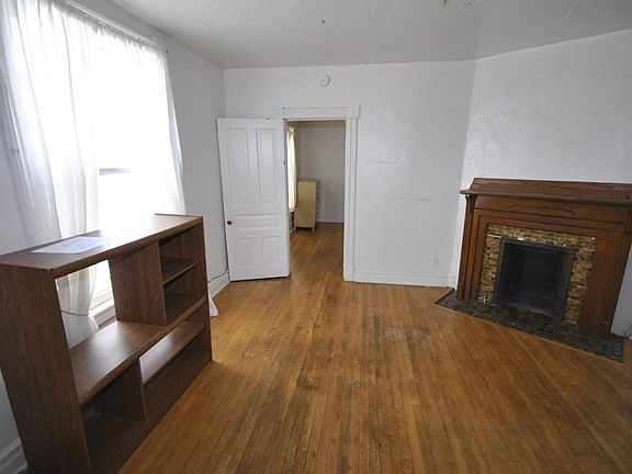 5th image of 324 E Jefferson St