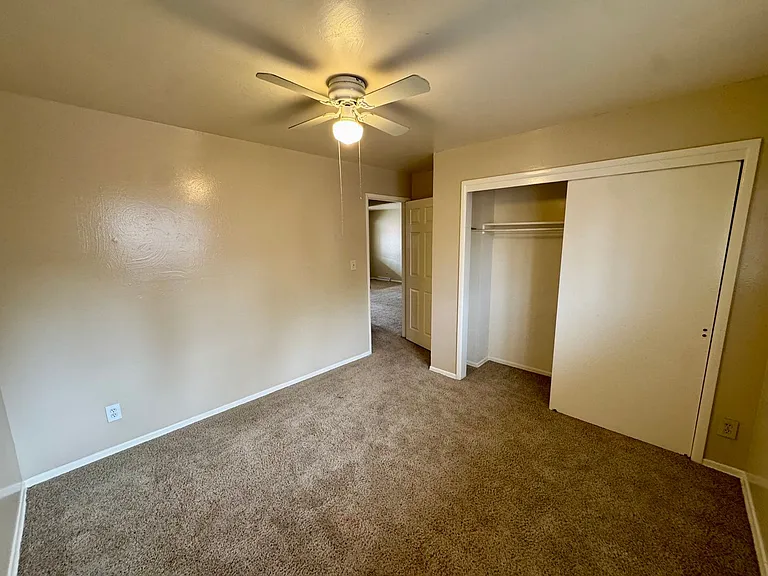 1115 Carr Street — Photo 9