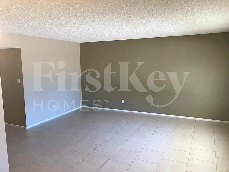 4507 W Aster Dr — Photo 7