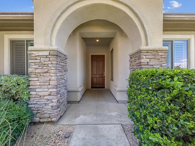 53 Stonemark Dr — Photo 3