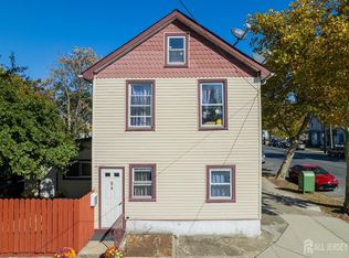 64 Commerce St, Perth Amboy, NJ 08861