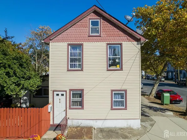 64 Commerce St, Perth Amboy, NJ 08861