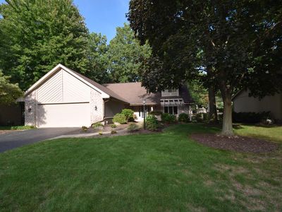 2338 Saint James Woods Blvd, Toledo, OH, 43617