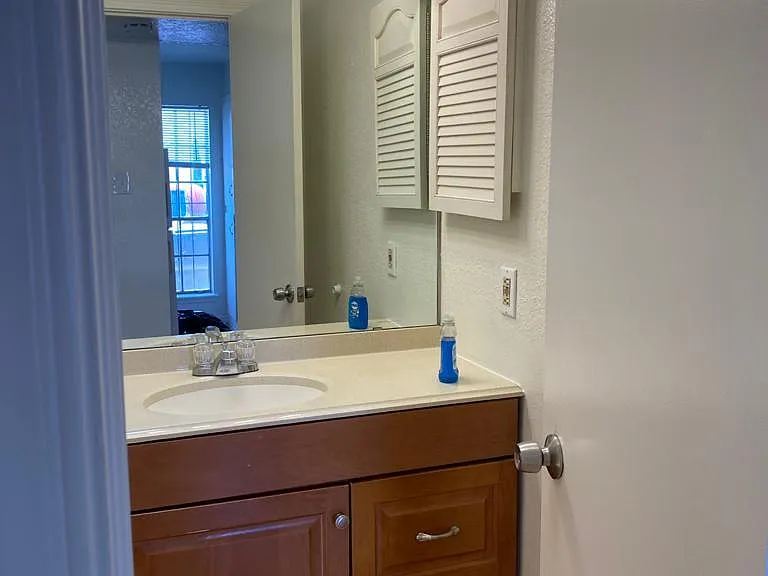 10727 Forest Ridge Ln #D — Photo 10
