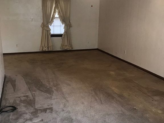 5th image of 4493 River Shore Rd