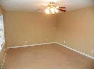 663 Washington Rd, Fitzgerald, GA 31750