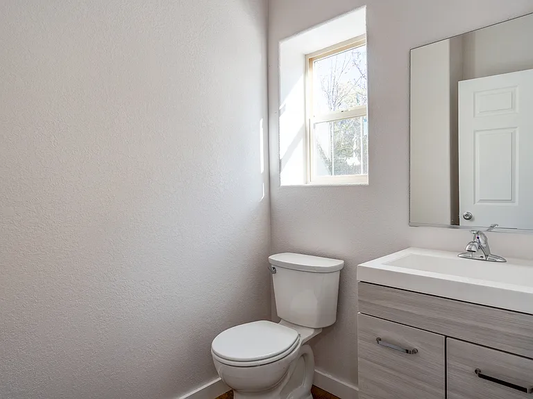 818 E Cucharras St — Photo 17