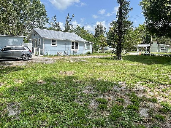 2nd image of 1779 Powell Dr