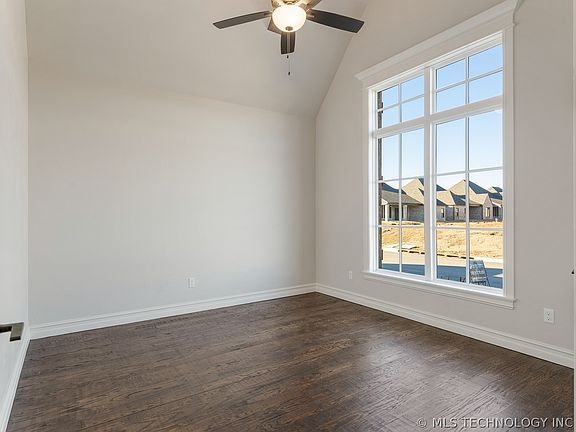 3rd image of 6253 S 92nd East Ave