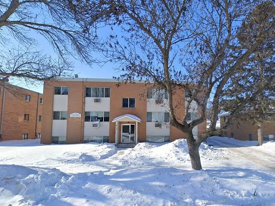 College Park Apartments