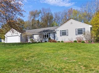 55 Bunker Hill Rd, Glastonbury, CT 06033