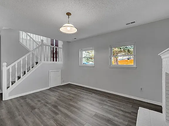 7875 Belford Dr — Photo 9