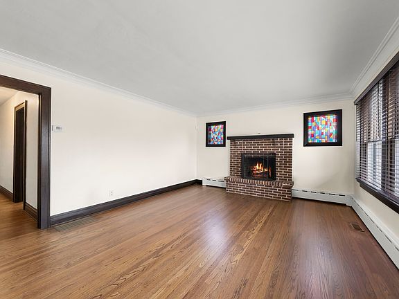 5th image of 312 S Maple St