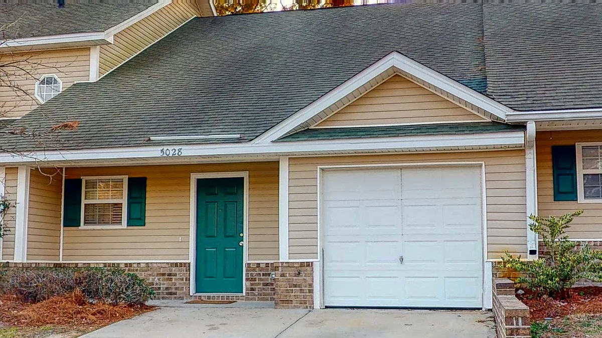 Building Photo - 5028 Winfield Dr