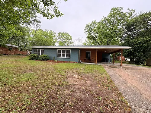 105 Willow Dr Photo 1