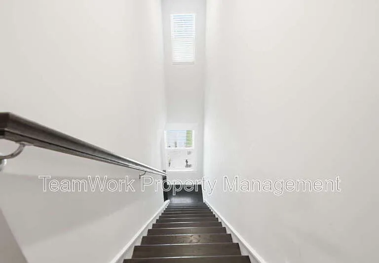 7722 Park Gate Dr — Photo 14