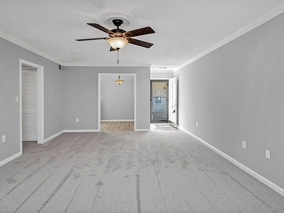 5th image of 5516 Lakeshore Dr APT 216