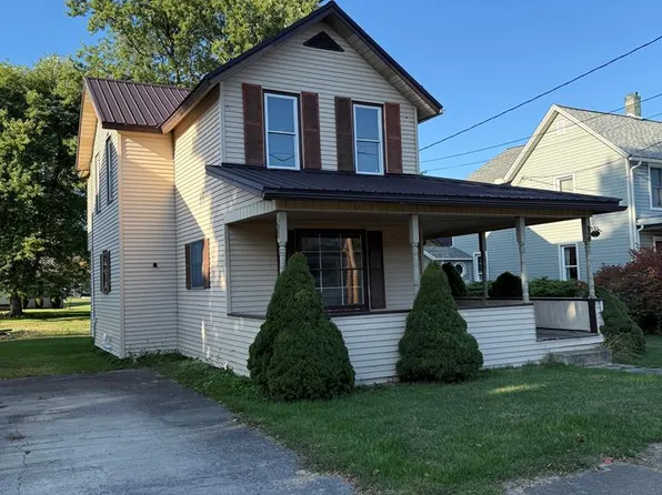 215 2nd St, Elkland, PA 16920
