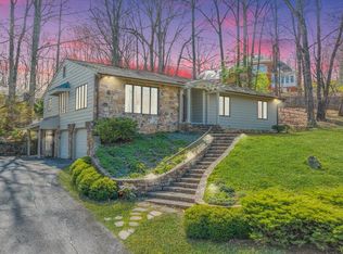 5126 Red Stag Rd, Roanoke, VA 24018