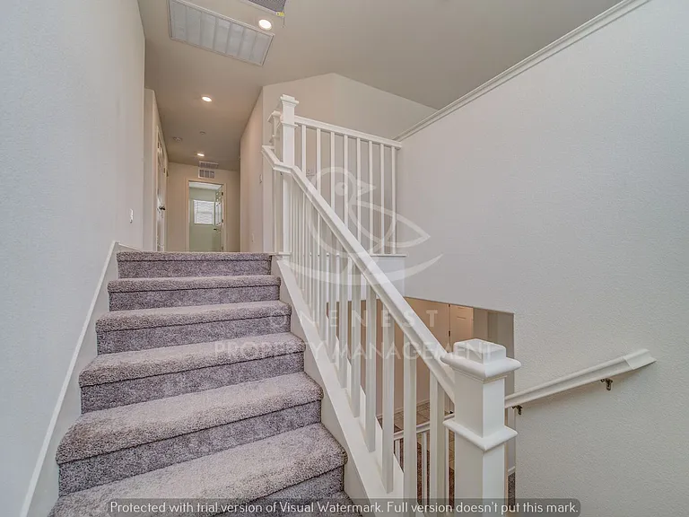 638 Valencia St — Photo 15