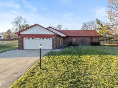 320 Park Forest Dr E, Whiteland, IN, 46184