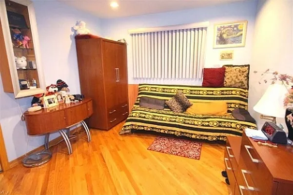 Sold by Bergen Basin Real Estate | media 8