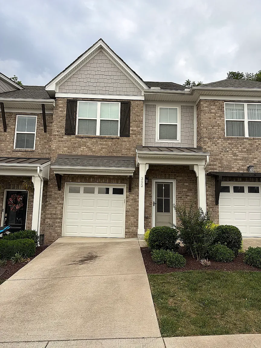 3 bed, 2.5 bath, 1584 sqft, $2,250 — Photo 1