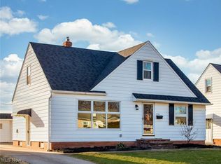 1706 Hawthorne Dr, Mayfield Heights, OH