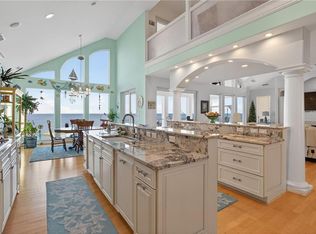 880 W Ocean View Ave, Norfolk, VA