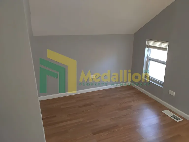 1241 N Ashland Ave #2 — Photo 32