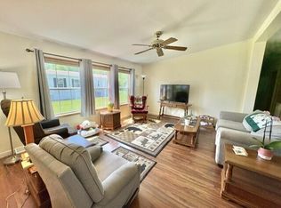 8 Windsor Drive, Alfred, ME 04002
