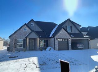 1609 Ridgeline Ave, Lowell, AR 72745