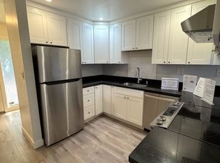 946 Tamarack Ln #9, Sunnyvale, CA 94086