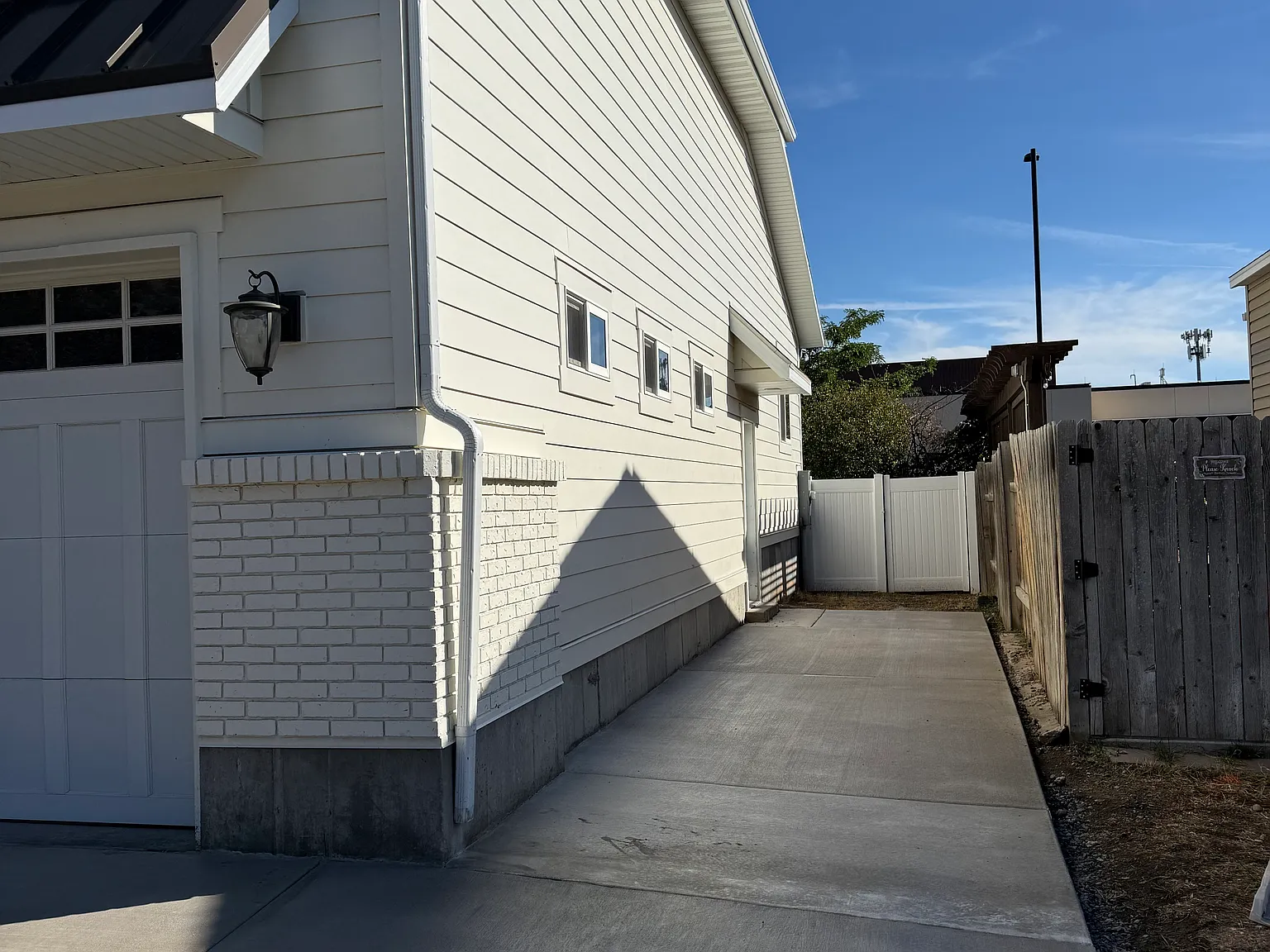 3 bed, 1470 sqft, $1,800 — Photo 2