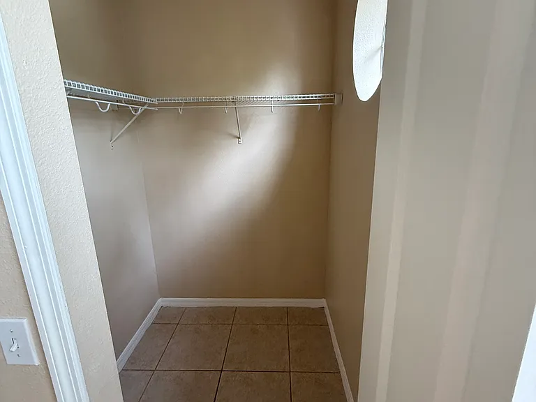 9400 Flowering Cottonwood Rd — Photo 10