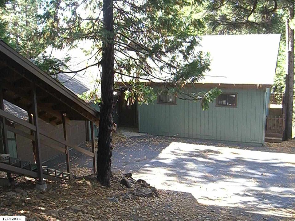 2nd image of 28916 Sherwood Forest Ln