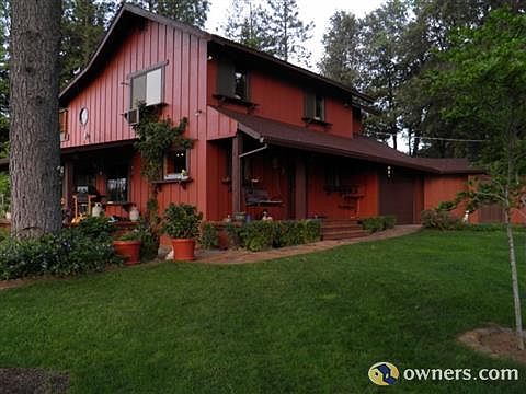 MASTER SUITE IS SECOND LEVEL