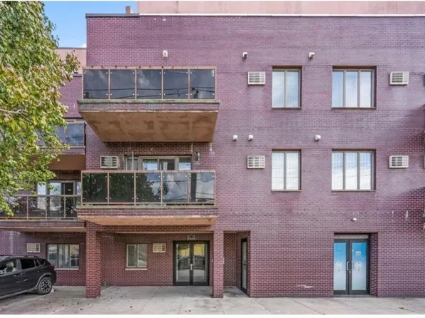 8895 26th Ave APT 5A, Brooklyn, NY 11214