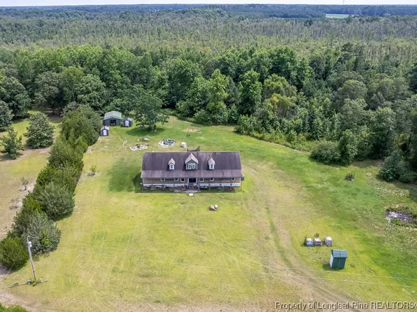857 Covington Farm Rd, Saint Pauls, NC 28384