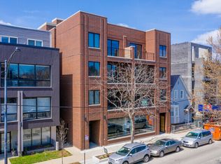 3720 N Ashland Ave #303, Chicago, IL 60613
