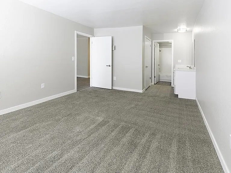 Mt. Aire Apartments — Photo 10